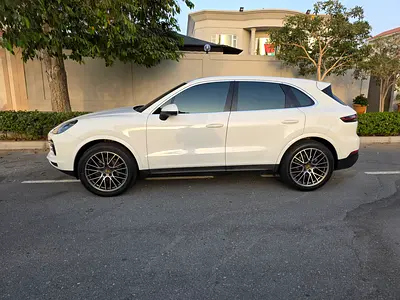 Porsche Cayenne Platinum Edition 2019 | GCC Specs | Low Mileage
