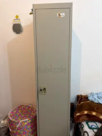 Single-door Metal Locker / Storage Cabinet - Good Condition