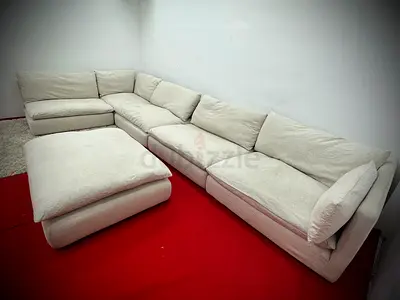 Brand new condition cratebarrel modular sofa