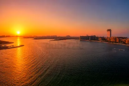 Beachfront 3 beds in emaar beach front