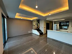 Single Row l Modern l Close to Trump Club House