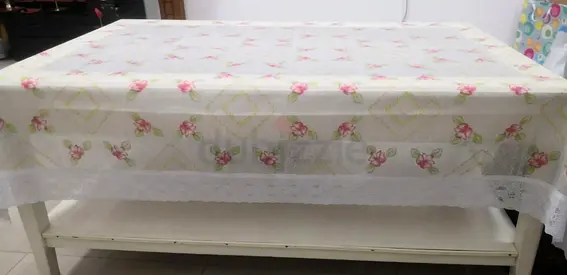 IKEA table / tepoy  selling for cheap moving out