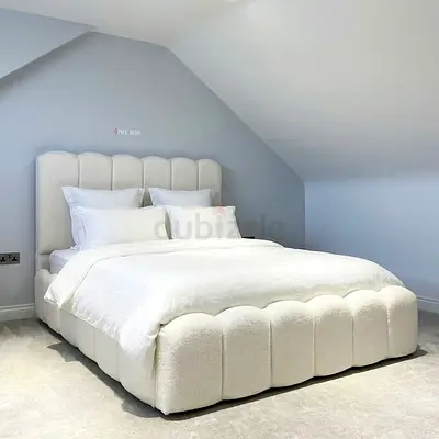 Modern Scalloped Boucle Upholstered Bed Frame