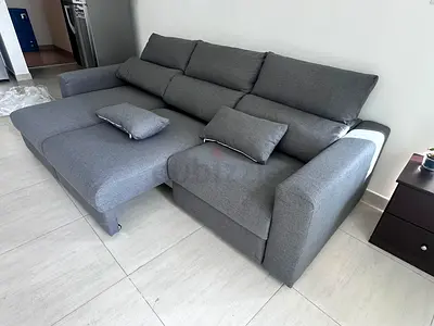 Amazing Condition Neat And Clean Ikea Eskilstuna L shape sofa under storage