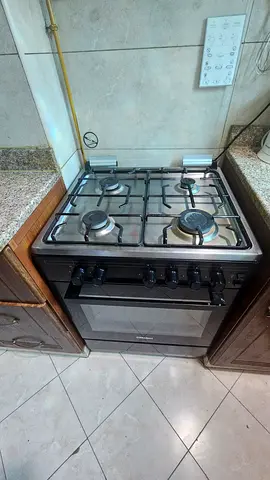 Cooking range range