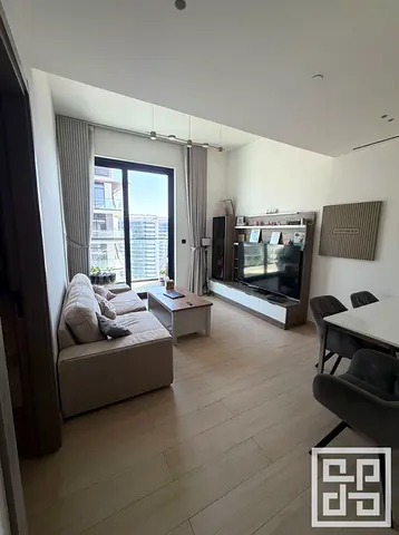 1 Bedroom in Bingatti Nove, Furnished, High Floor
