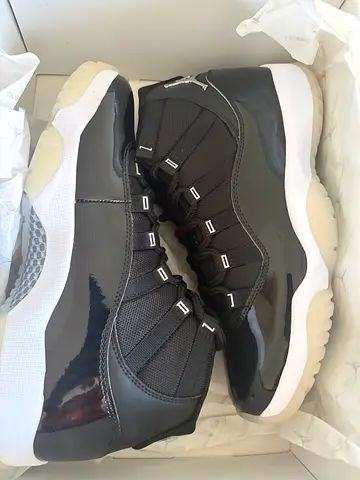 Jordan 11 jubilee 9.5 US / 43 EU BRAND NEW