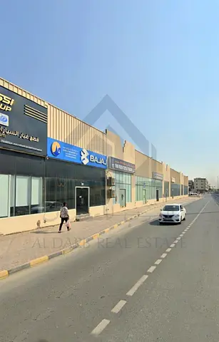 مباشرة علي الشارع العام  بمساحة خاصة للشحن والتفريغ شبرة جاهزة للإيجار بالصناعية 4  كهرباء 20KV