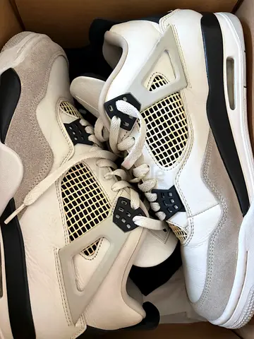Jordan 4 military black used 11.5 /45.5