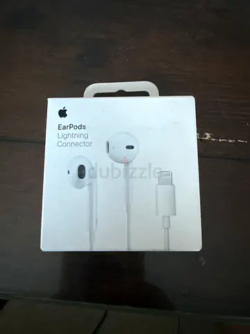 Apple EarPods with Lightning Connector - Genuine Boxed never used