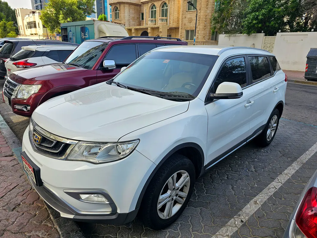 Geely Emgrand X7 Sport 2017 — photo 1 of 6