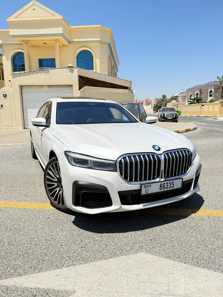 BMW 7-Series 2020 — photo 1 of 7
