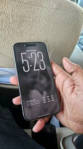 16 Pro 256gb titanium