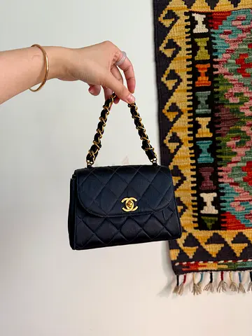 authentic Chanel Vintage Satin handbag CC Flap Double Chain elegant ideal for party event unique bag