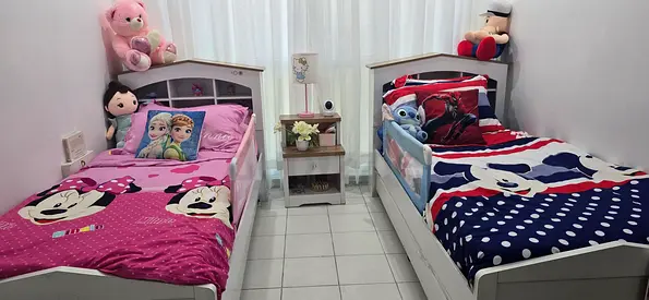 Two matching kids single beds with pull out beds in very good condition for sale