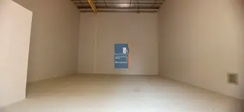 Warehouse in Commercial Area - Modern &amp; Efficient Layout