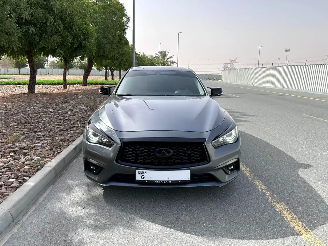 Infiniti Q50 2019 — photo 1 of 17