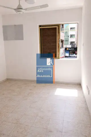 Studio Available for Executives, Now with 1 Month Rent Free