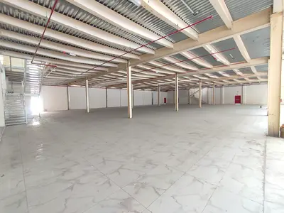 مستودع تجاري ضخم للإيجار في الجرف 3 – خلف السوق الصيني عجمان