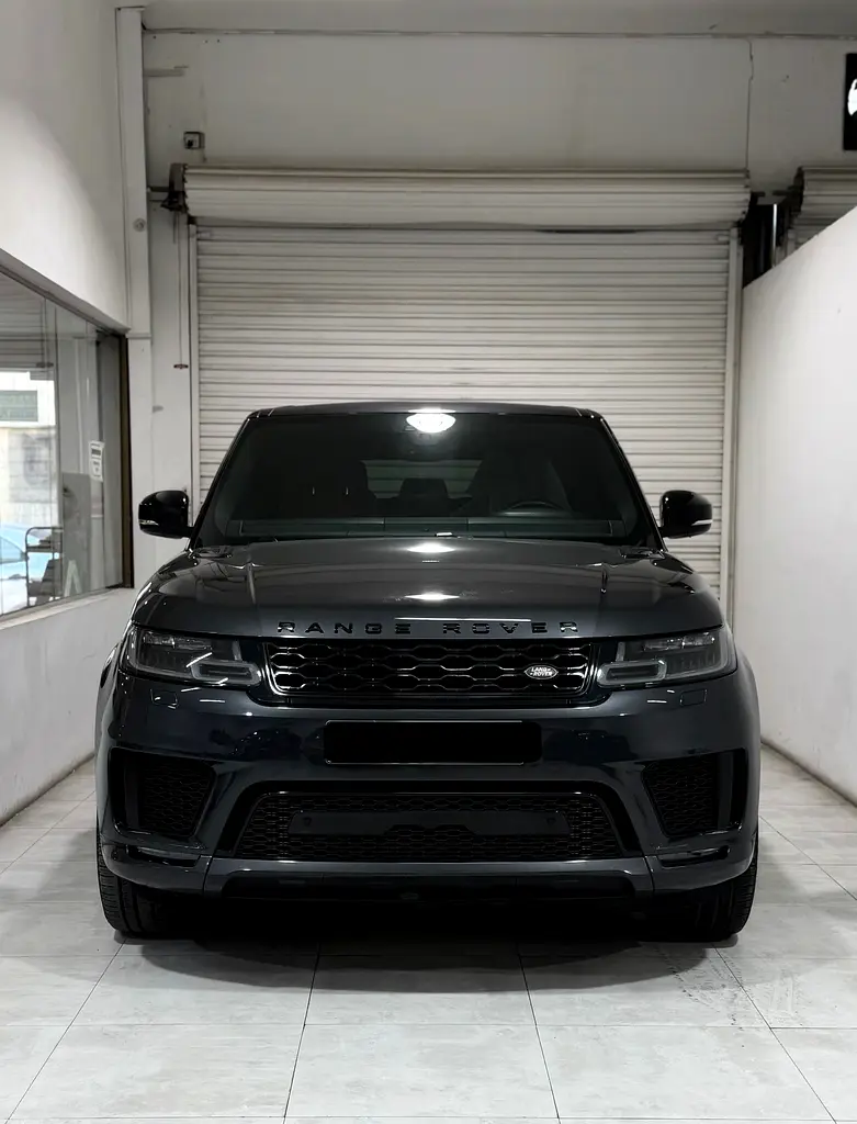 Land Rover Range Rover Sport 2022 — photo 1 of 13