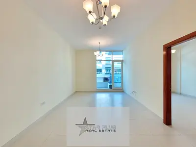 VERY SPACIOUS 1 BEDROOM APARTMENT AT THE MAIN LOCATION READY TO MOVE.