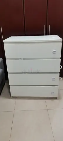 White 4-Drawer Chest of Drawers - Good Condition