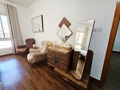 12 Cheques | Prime Location | Room 4 Negotiation