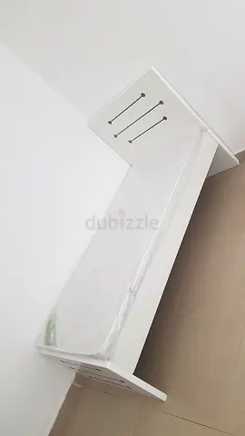 Im selling brand new single bed with mattress size 90*190cm