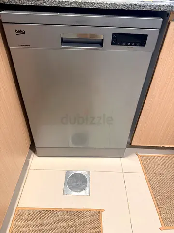 Beko Built-in Stainless Steel Dishwasher - Good Working Condition