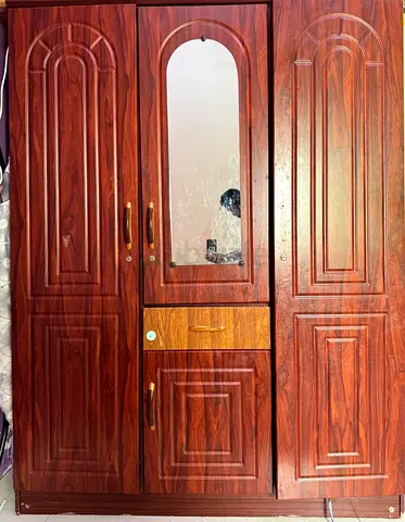 3 door cupboard