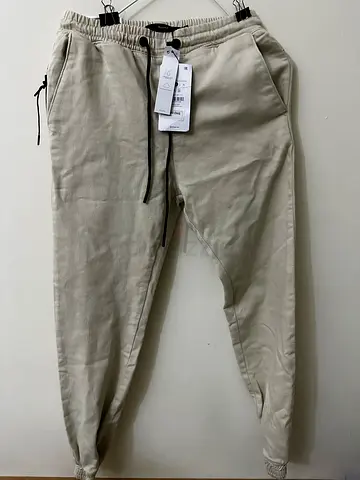 BERSHKA TROUSER BRAND NEW SELLING AT HALF PRICE