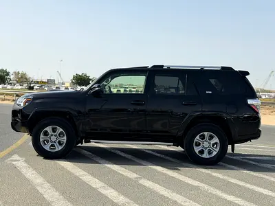 2022 Toyota 4RUNNER — фото 5