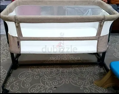 Beige Side-Sleeping Bassinet / Baby Crib - Lightweight, Mesh Sides