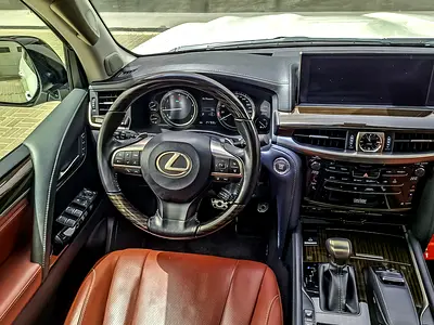 2018 Lexus LX-SERIES photo 10