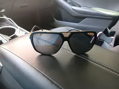 CERRUTI Mens black aviator sunglasses - gently used