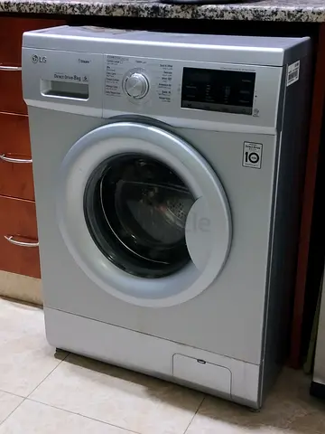 LG Front Load Washing Machine - 8Kg, Silver, Good Working Condition