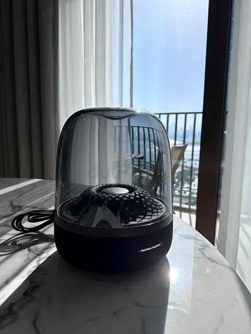 Harman/Kardon Aura Studio 4