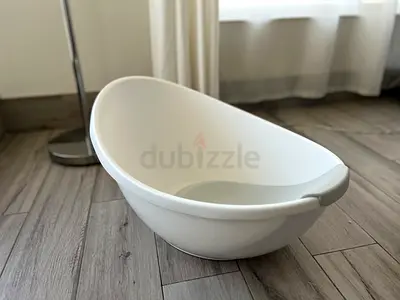 Baby bath tub