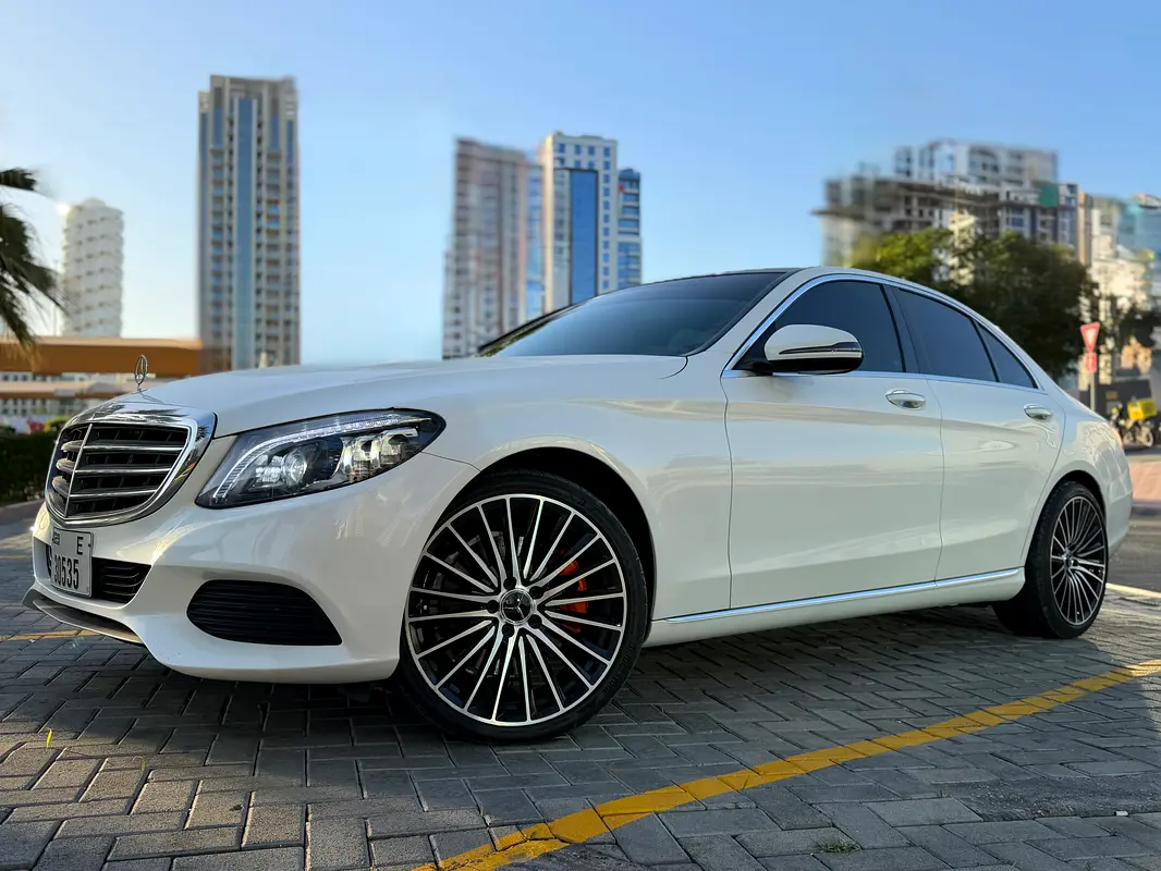 Mercedes-Benz C-Class 2017 — photo 1 of 20