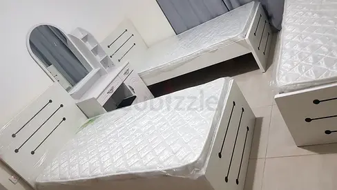 Im selling brand new single bed with mattress