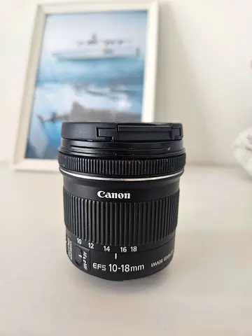 Canon EF-S 10-18mm f/4.5-5.6 IS STM