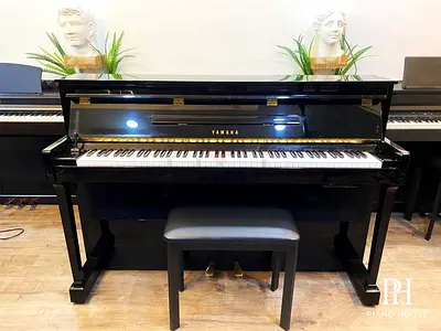 Yamaha DIgital Upright Piano (DUP10). JAPAN MADE PIANO. Cash on delivery with six months warranty.