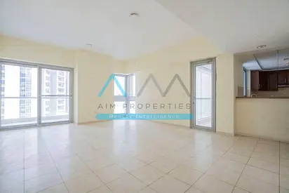 Bright One bedroom apartment in best community in Dubai with 2 balconies