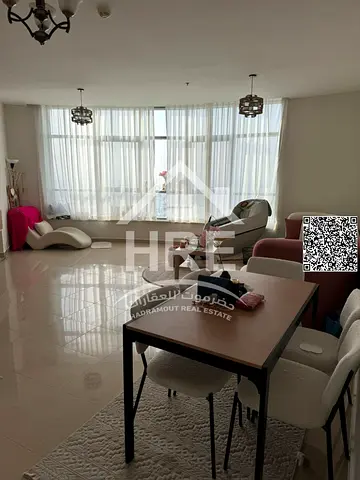 2 bedroom apartment + 3 bathrooms + stunning views + fully furnished