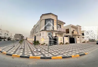 Luxury corner villa with a comprehensive warranty