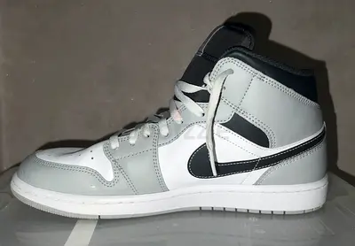 jordan 1 light smoke gray mid