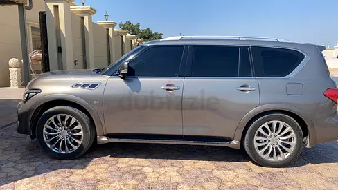 Infiniti QX80 2016 Base Model - Excellent Condition