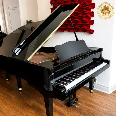 Yamaha Grand Piano Excellent Condition