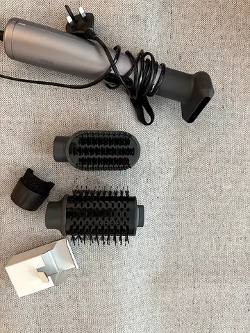 Braun Airstyler Airbrush with 2 attachments