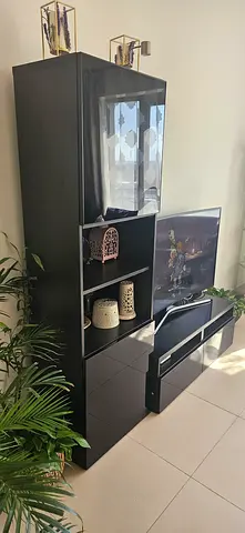 Dark wood entertainment center / display cabinet - good condition